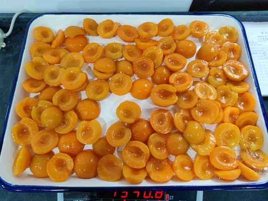 0 г общего жира консервированные абрикосы - 22 г общего углевода - 2% витамина С